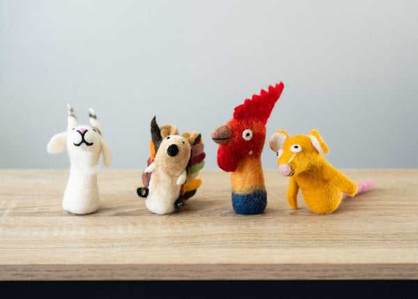 3D Yellow Mouse Finger Puppet