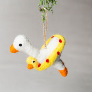 Dcuky Ornament