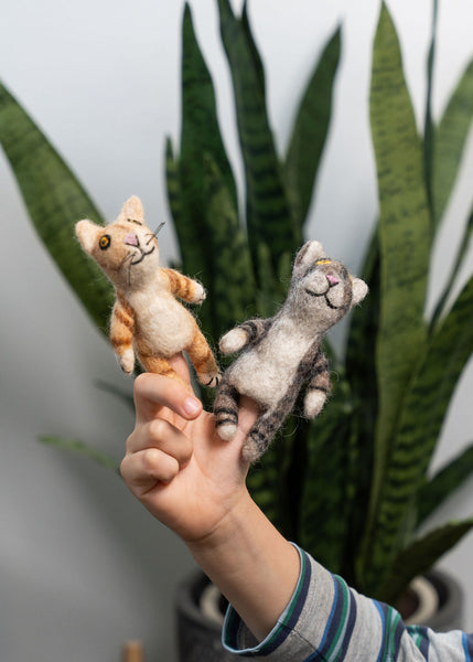 3D Brown Cat Finger Puppet