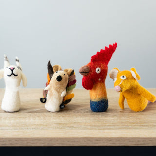 3D Autum Colored Spikey Hedgehog Finger Puppet